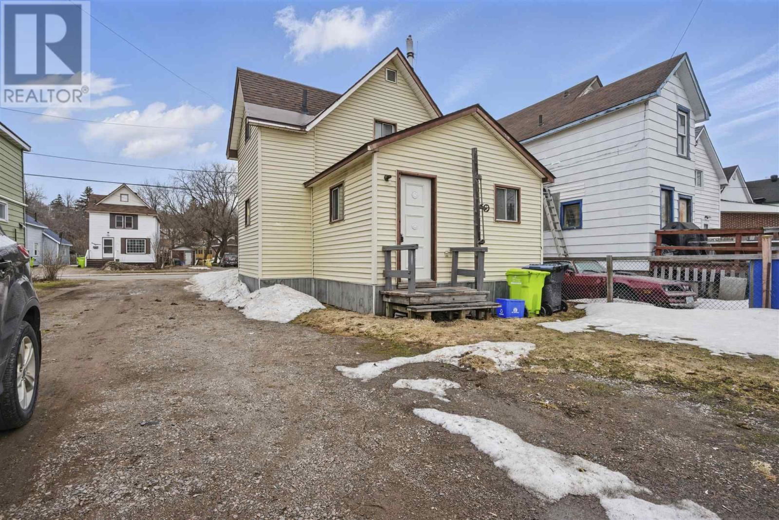 119 GROSVENOR AVE Image 2