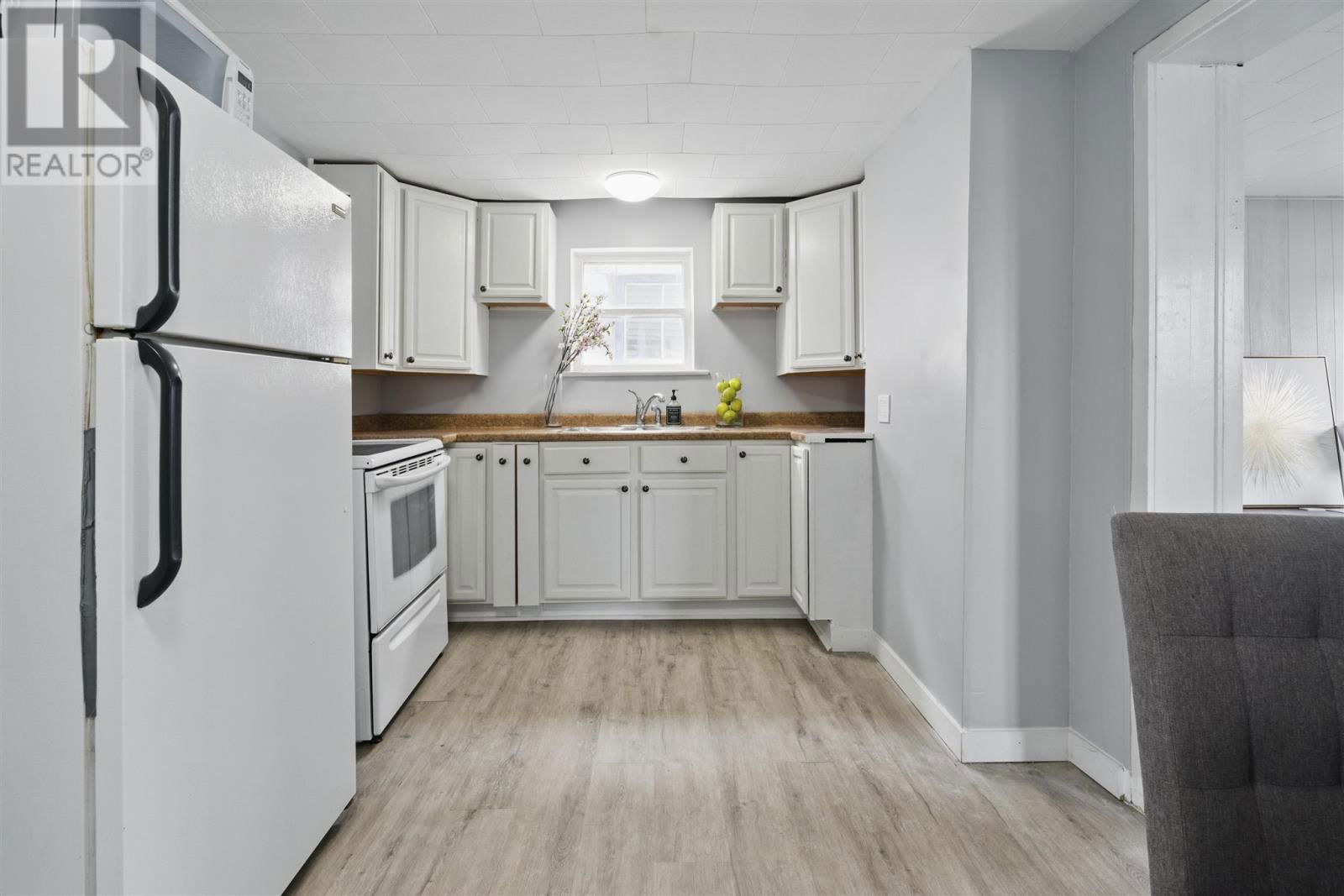 119 GROSVENOR AVE Image 3