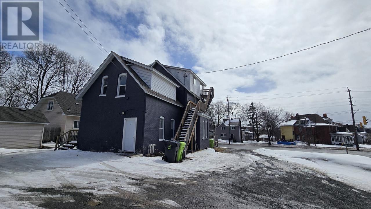 814 WELLINGTON ST Image 6