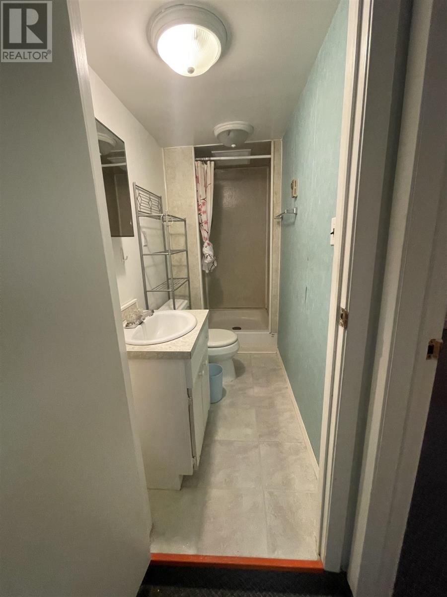 117 GLEN AVE Image 17