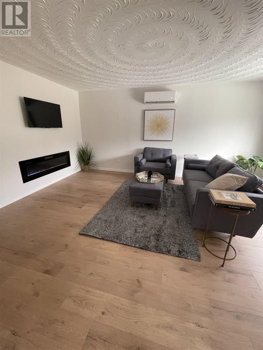 117 GLEN AVE Image 7