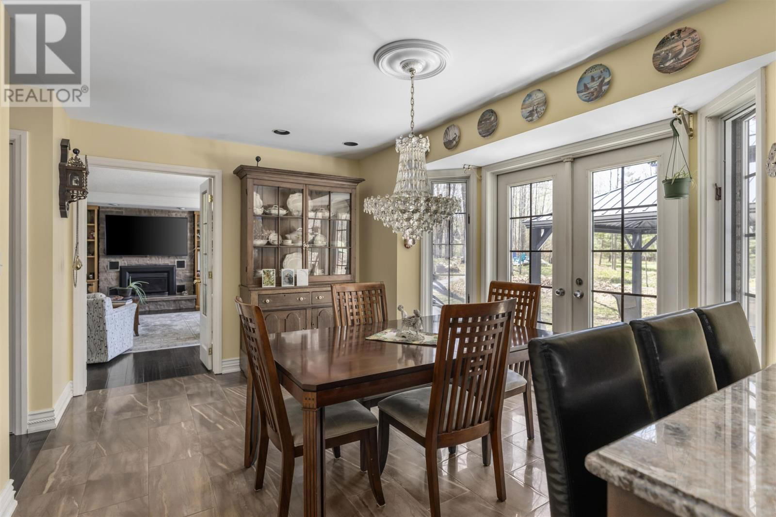 1409 LITTLETON ST Image 16