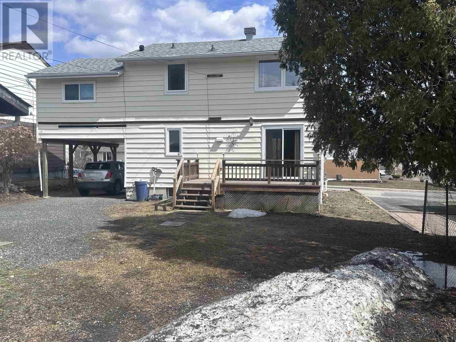 70 ROMAN AVE Image 39