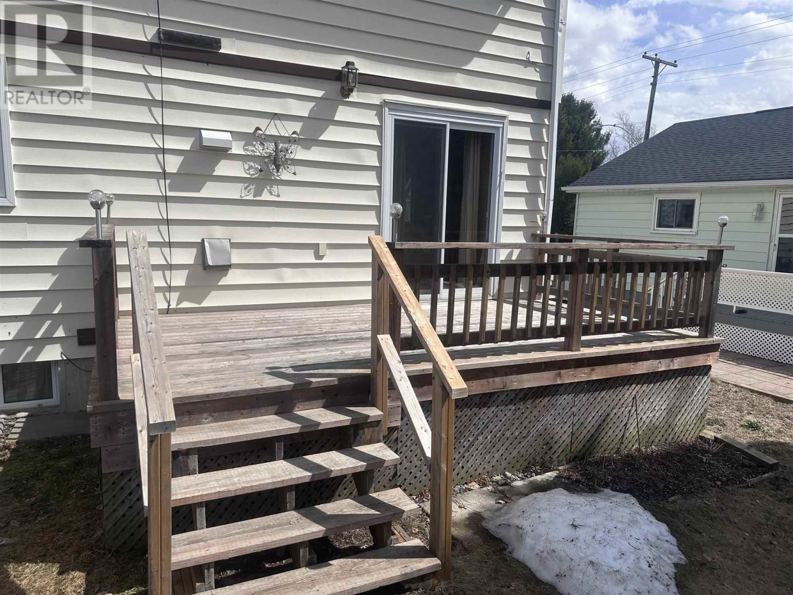 70 ROMAN AVE Image 40