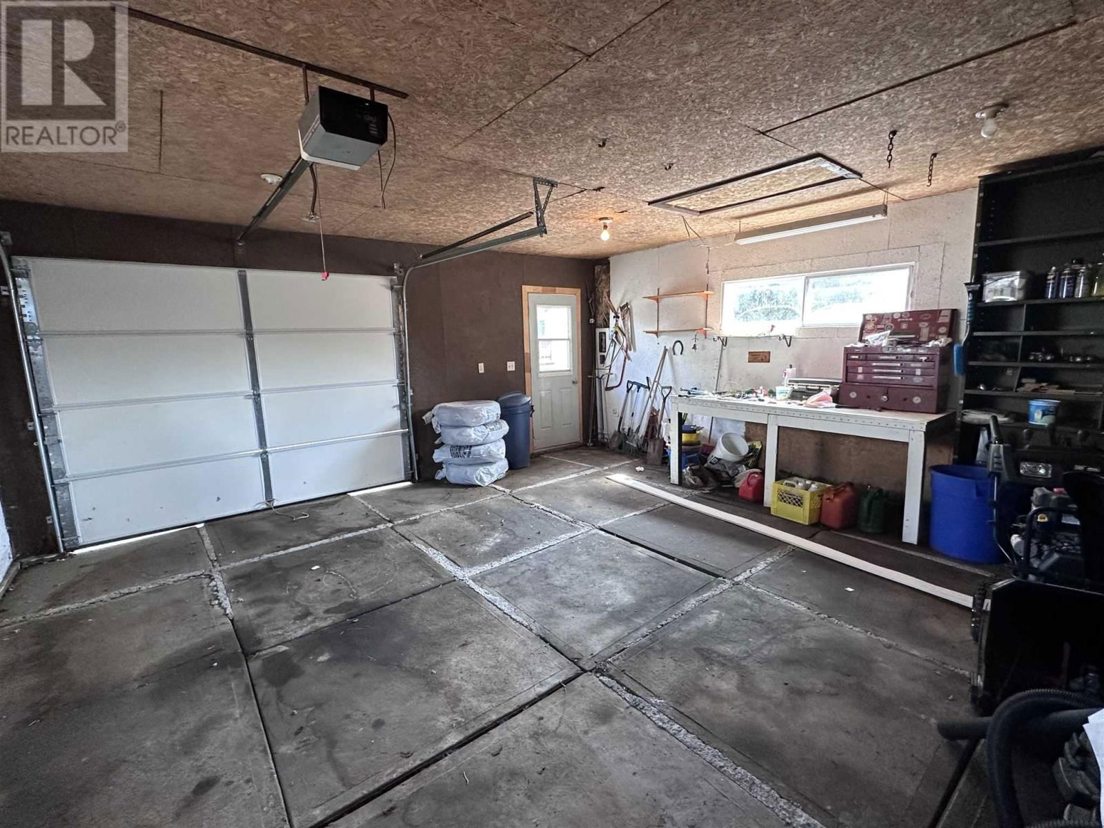 70 ROMAN AVE Image 42