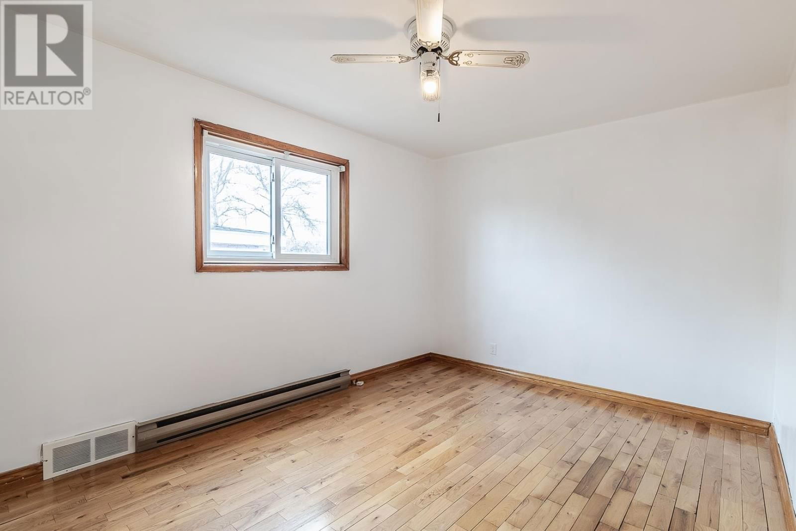 168 PRENTICE AVE Image 13