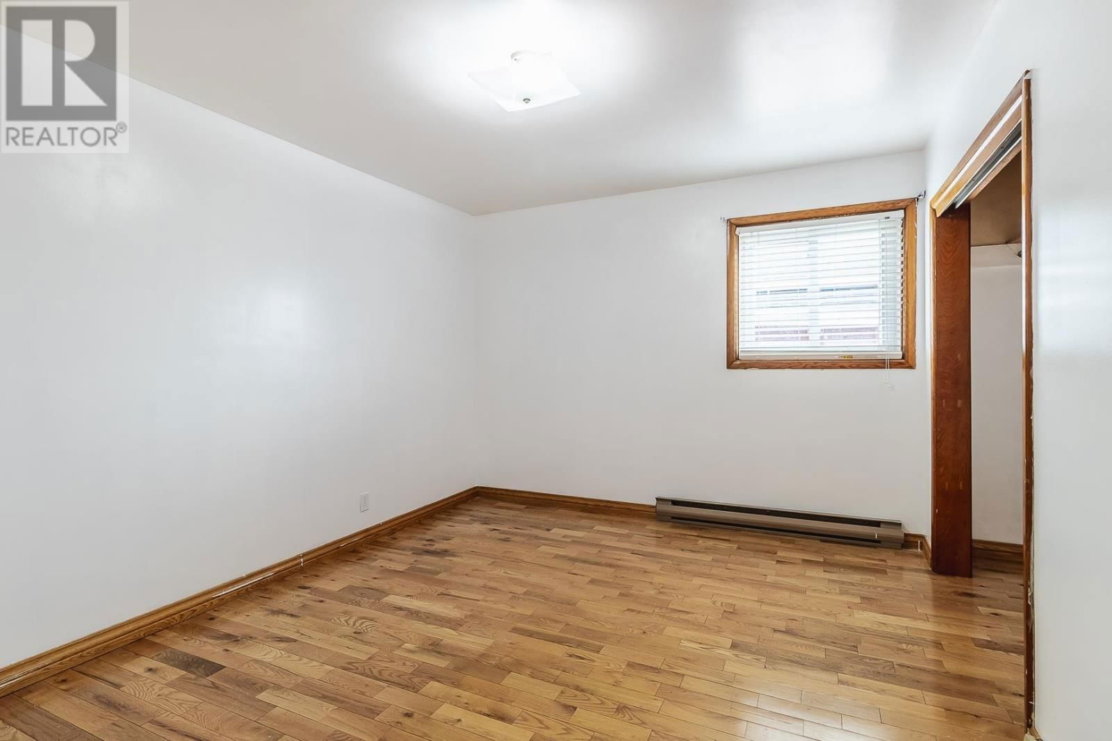 168 PRENTICE AVE Image 14