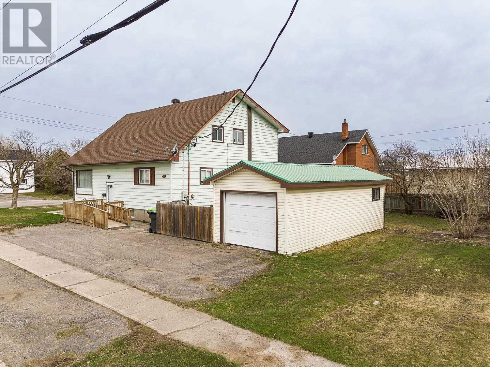 168 PRENTICE AVE Image 2