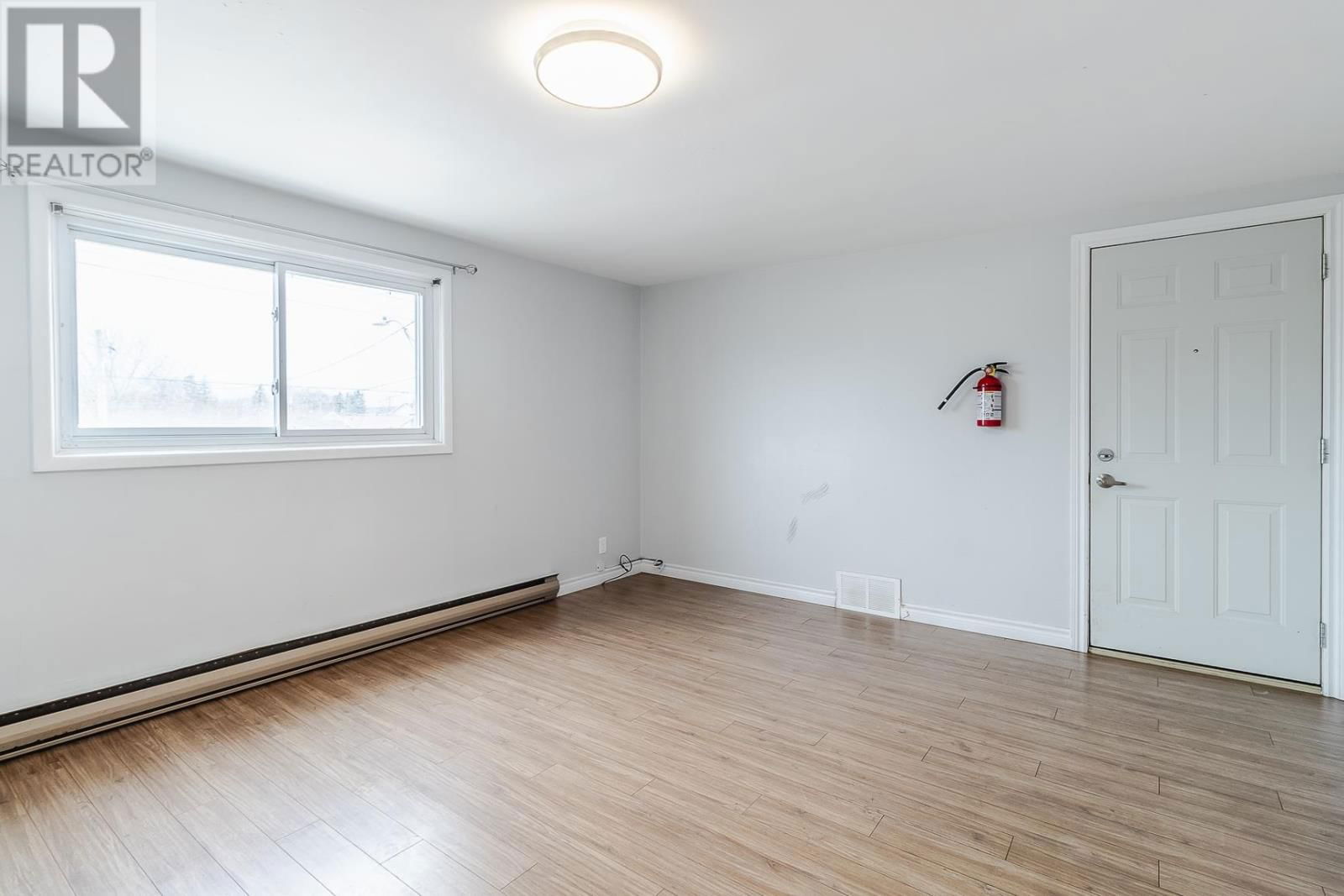 168 PRENTICE AVE Image 24