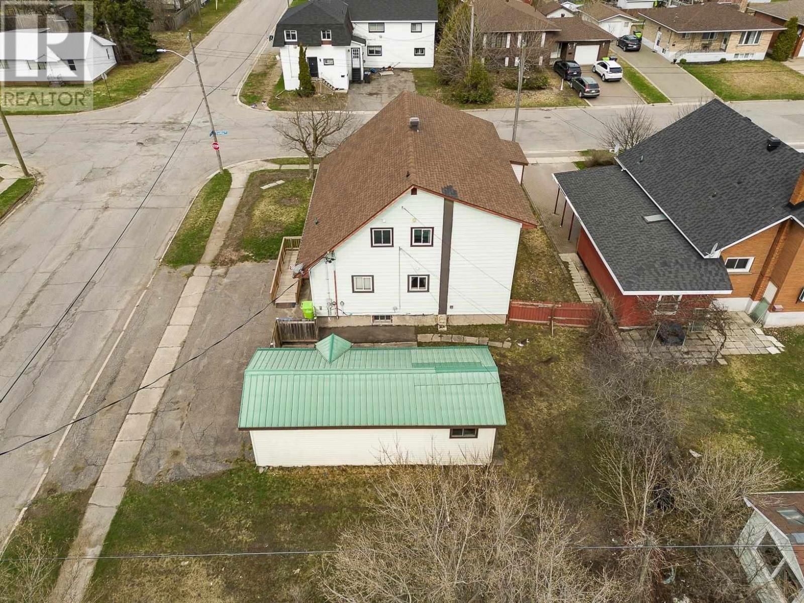168 PRENTICE AVE Image 6