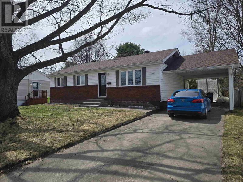 127 Kerr Dr Sault Ste. Marie, Ontario