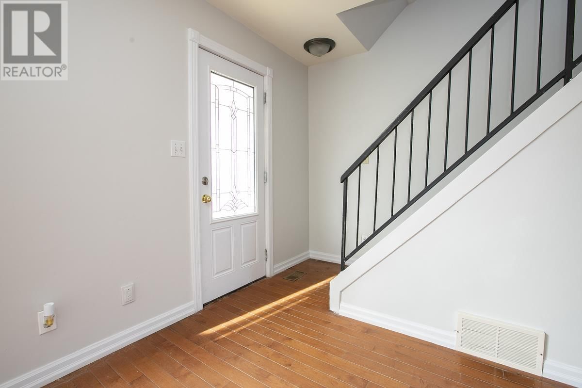 158 ST. ANDREW'S TER Image 27