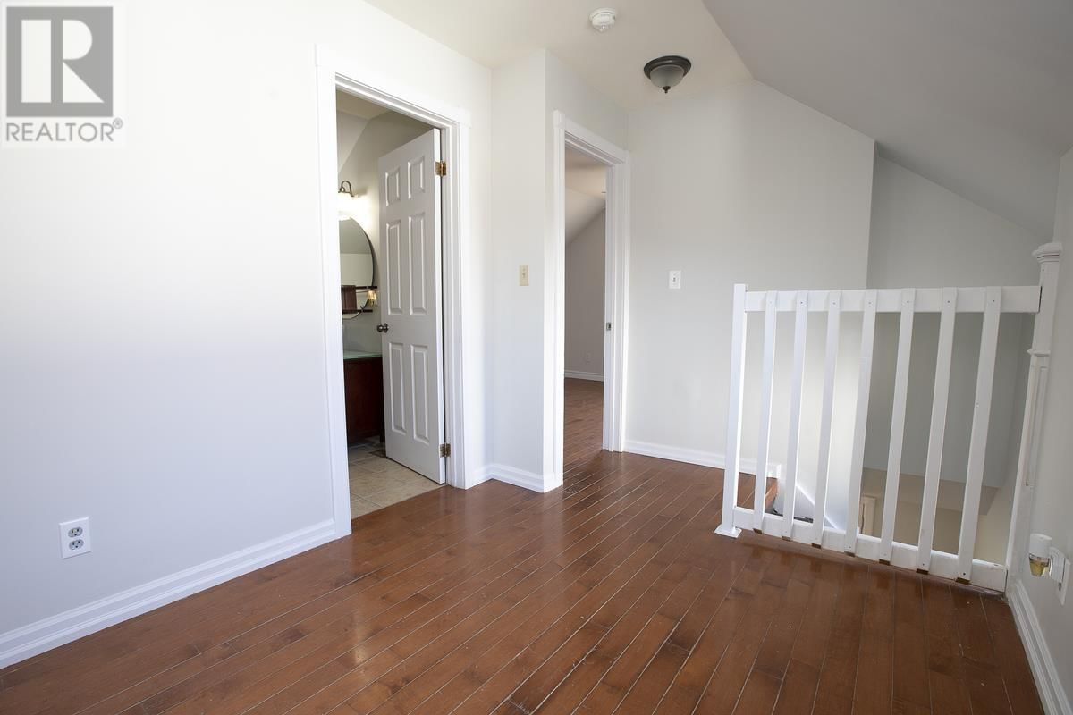 158 ST. ANDREW'S TER Image 30
