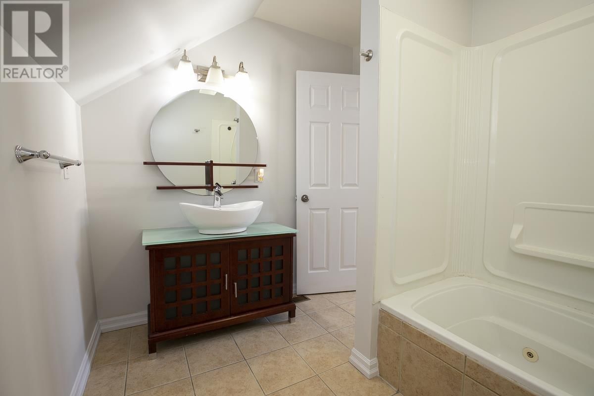 158 ST. ANDREW'S TER Image 35