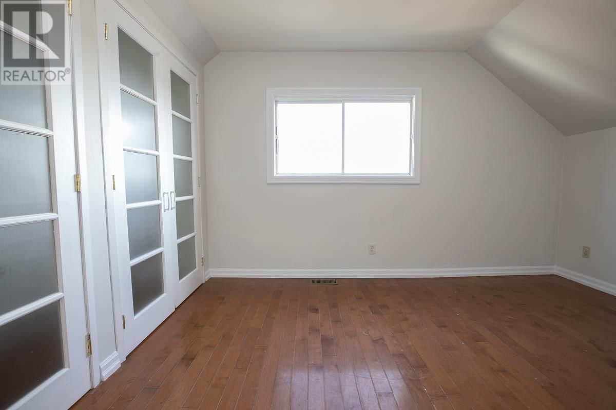 158 ST. ANDREW'S TER Image 38