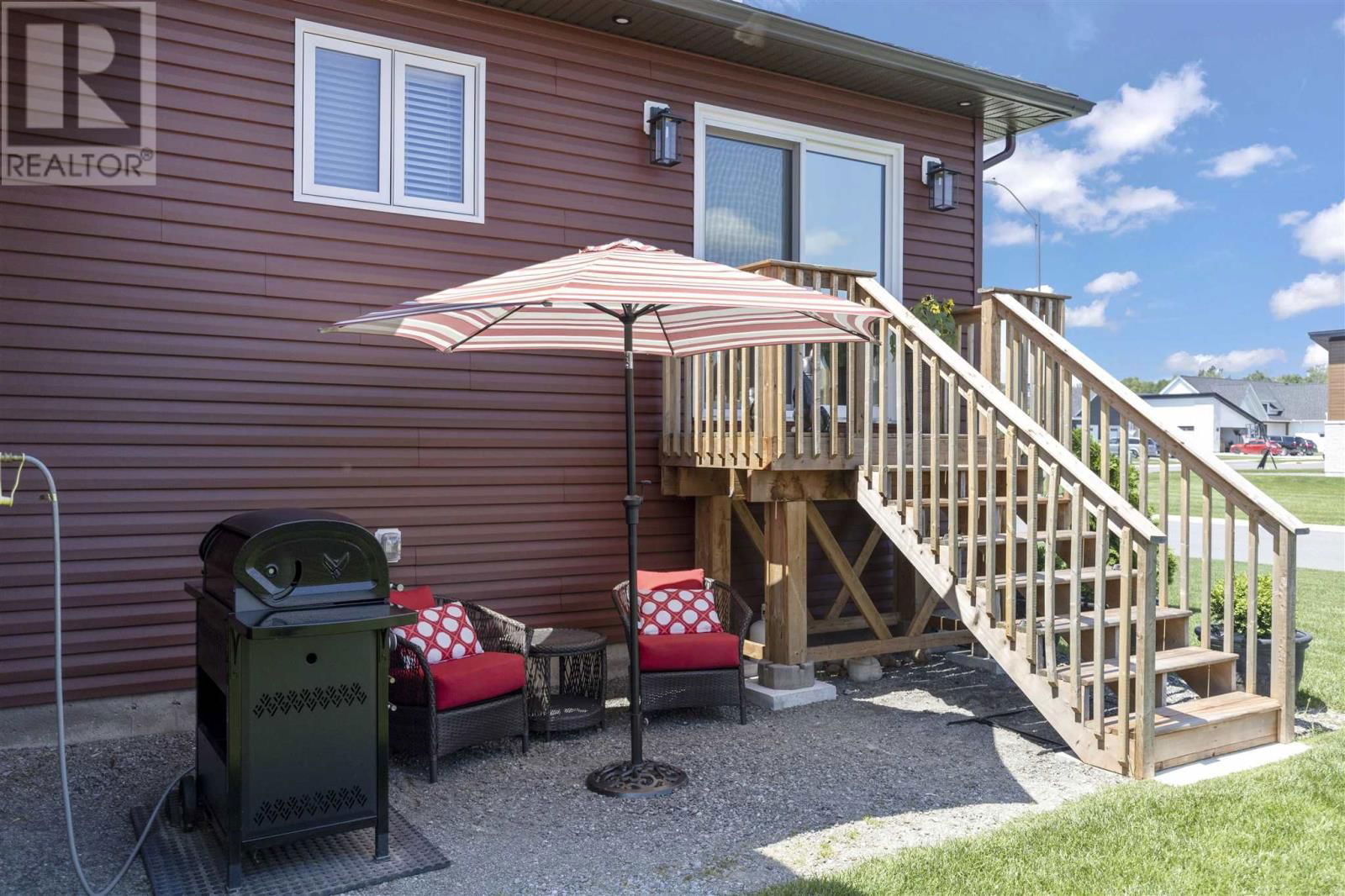 107 CHATFIELD DR Image 38