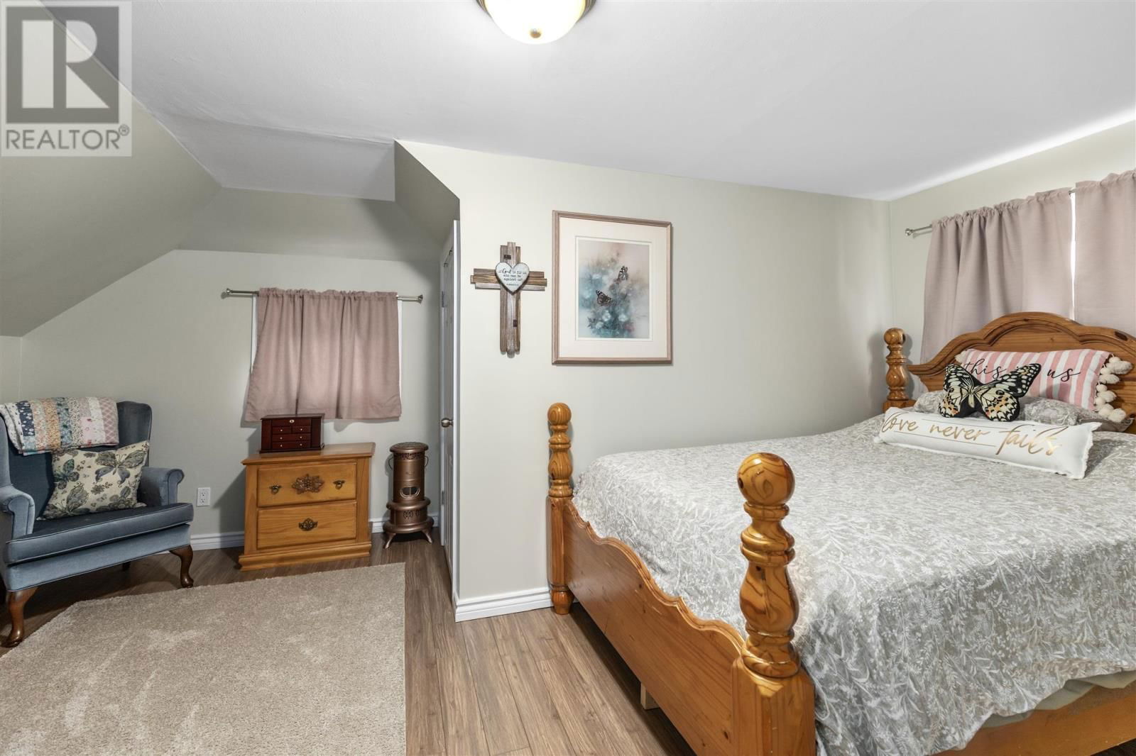525 NORTH ST Image 21