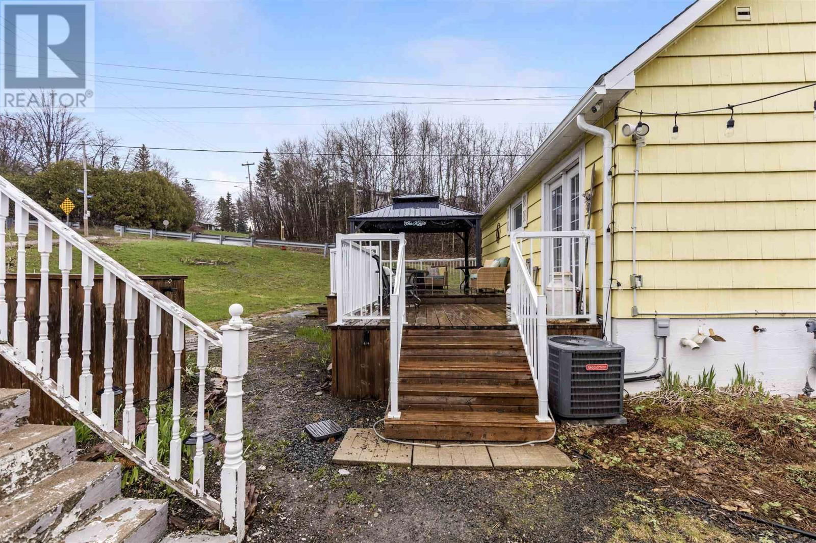 525 NORTH ST Image 4