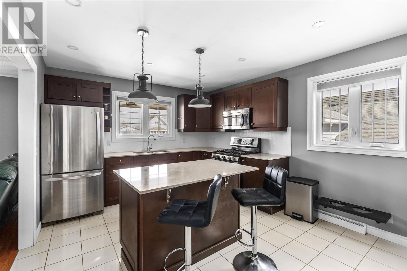 619 WELLINGTON ST Image 14