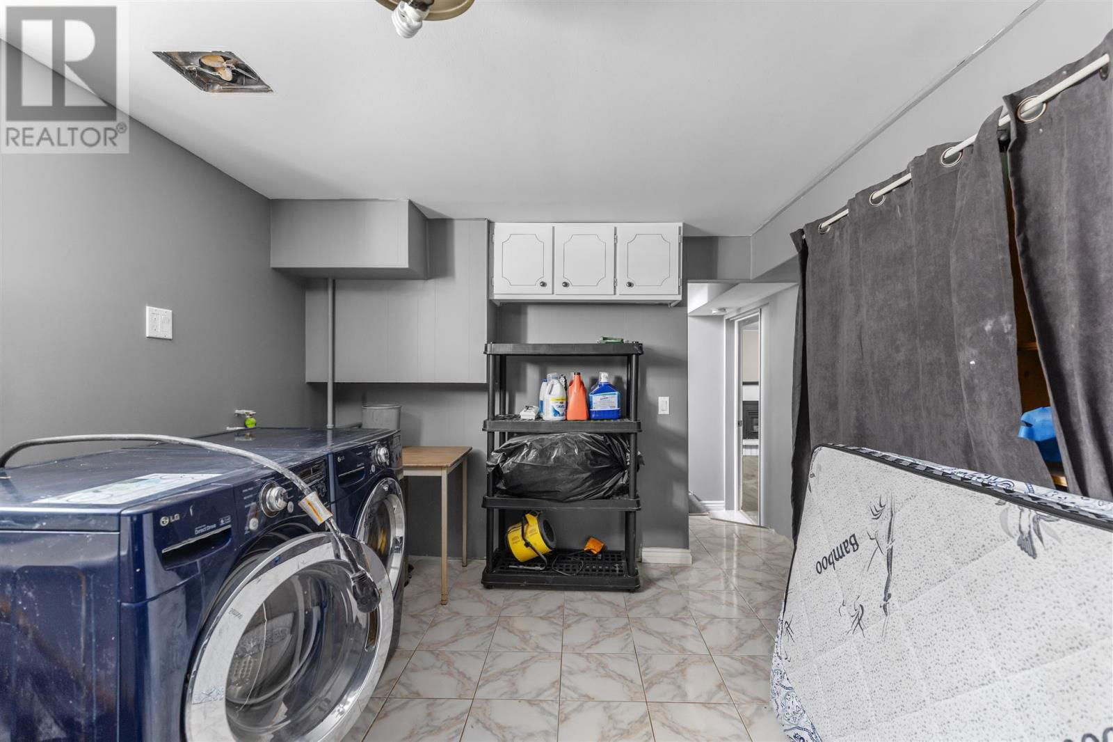 619 WELLINGTON ST Image 32