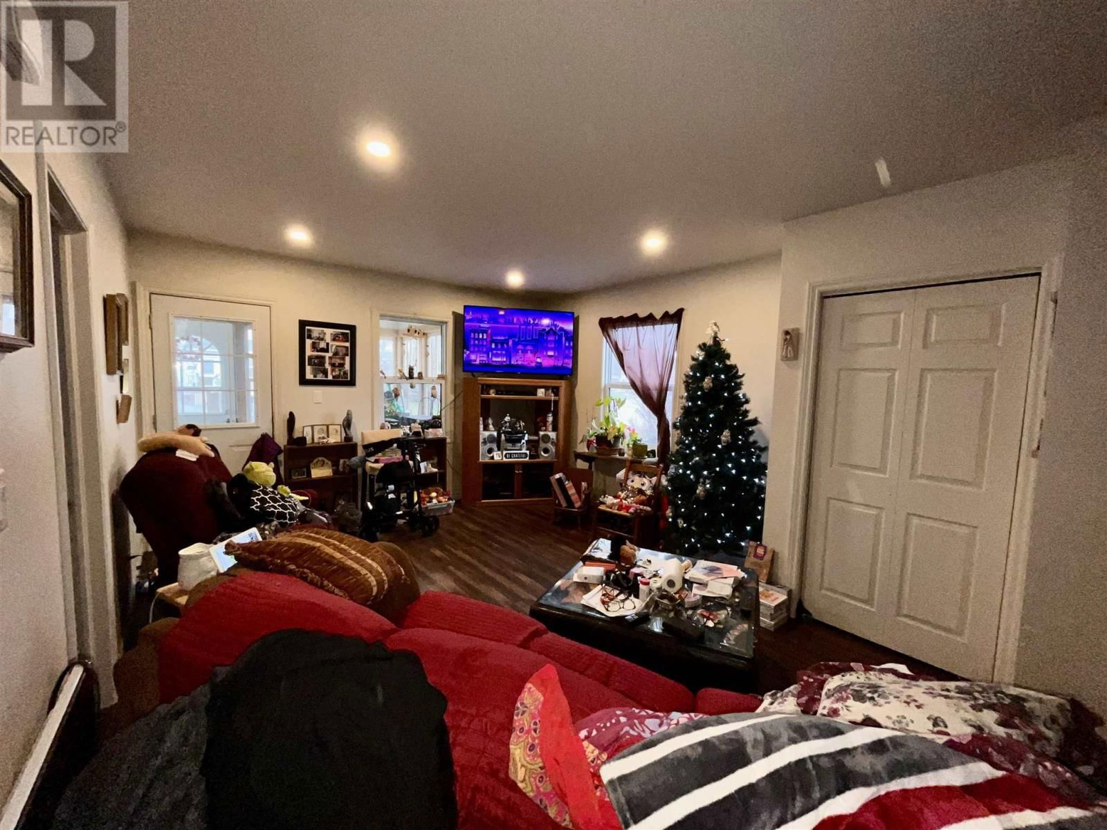 333 NORTHLAND RD Image 4