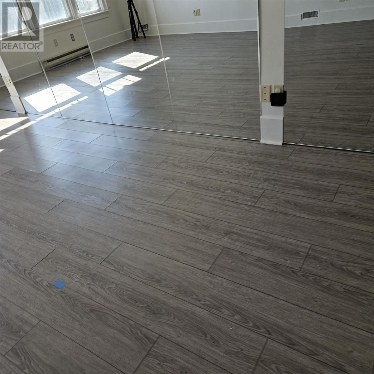 163 EAST ST Image 14
