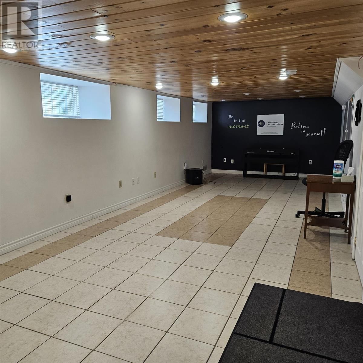 163 EAST ST Image 15