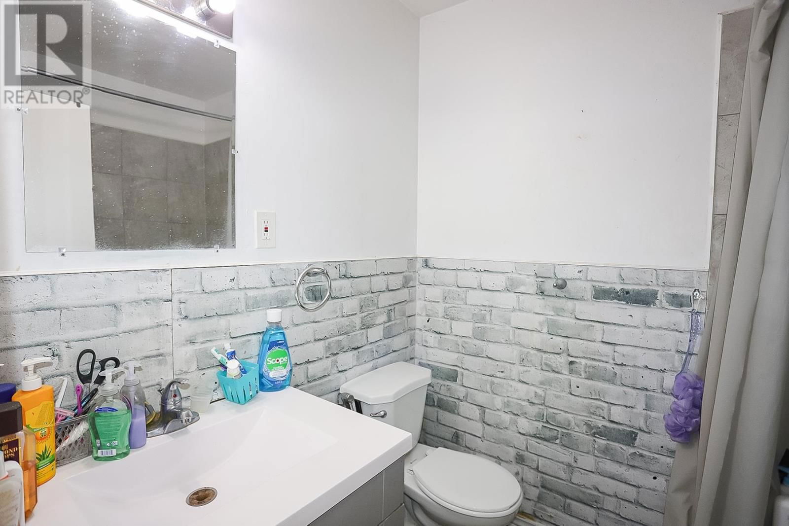 797 PINE ST Image 28
