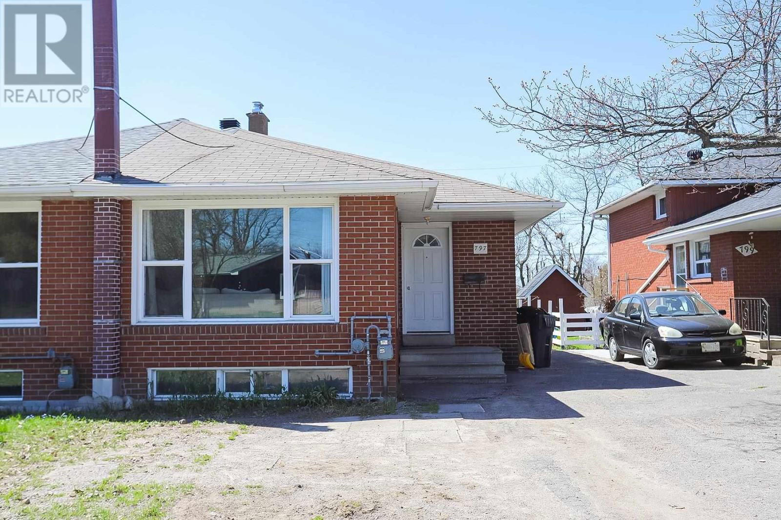 797 PINE ST Image 4