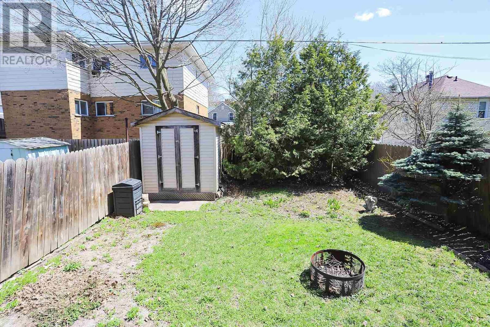 142 WOODWARD AVE Image 10