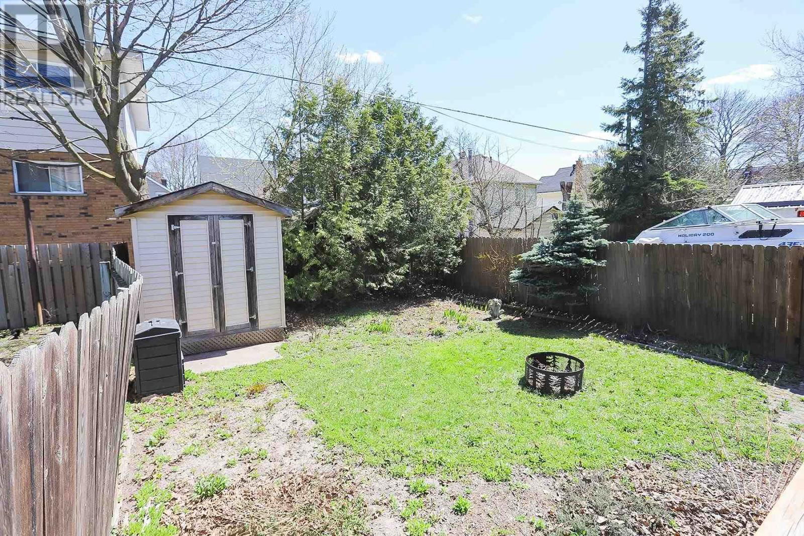 142 WOODWARD AVE Image 3