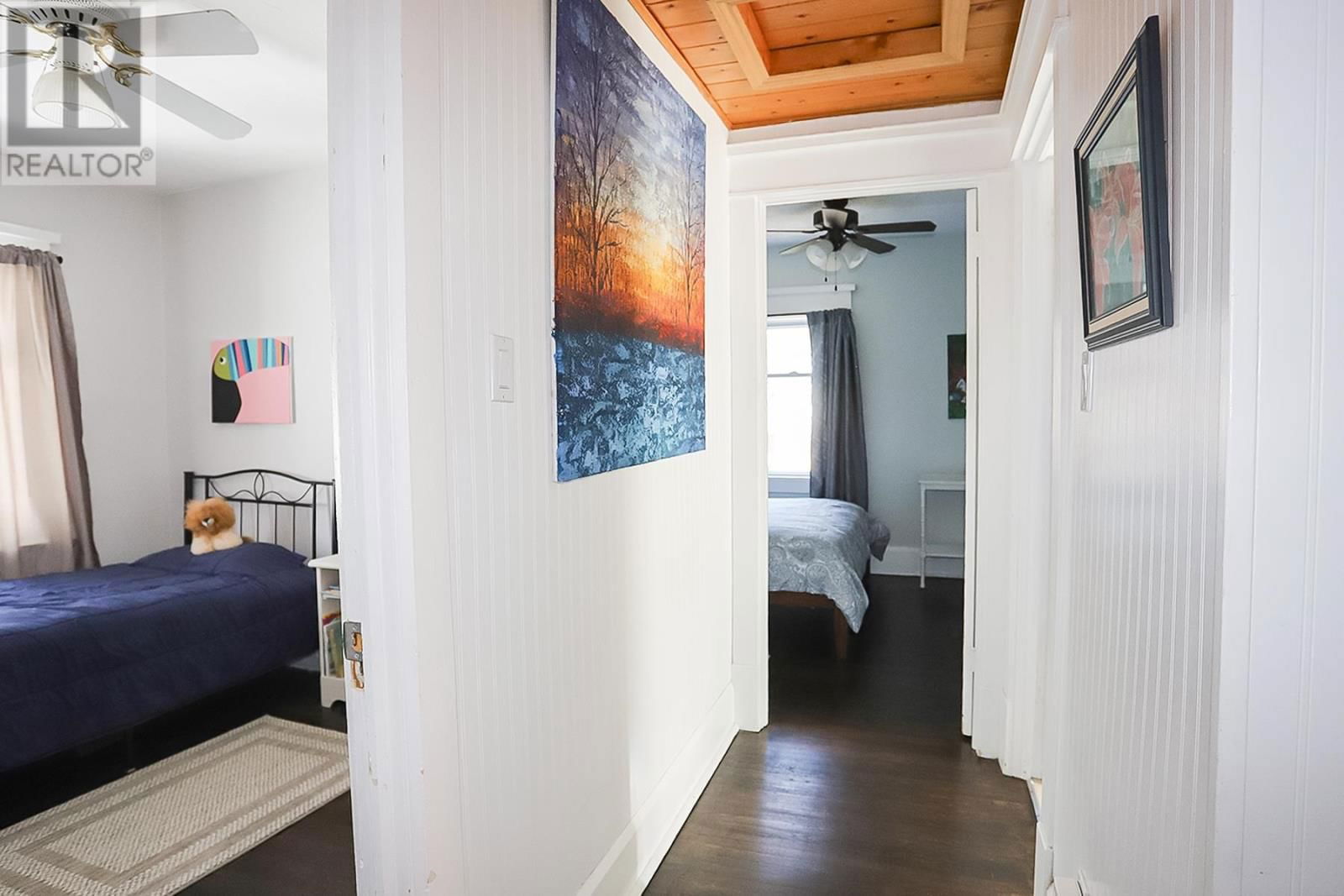 142 WOODWARD AVE Image 32