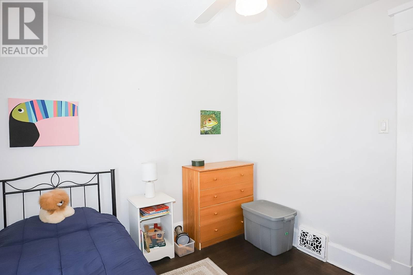 142 WOODWARD AVE Image 34