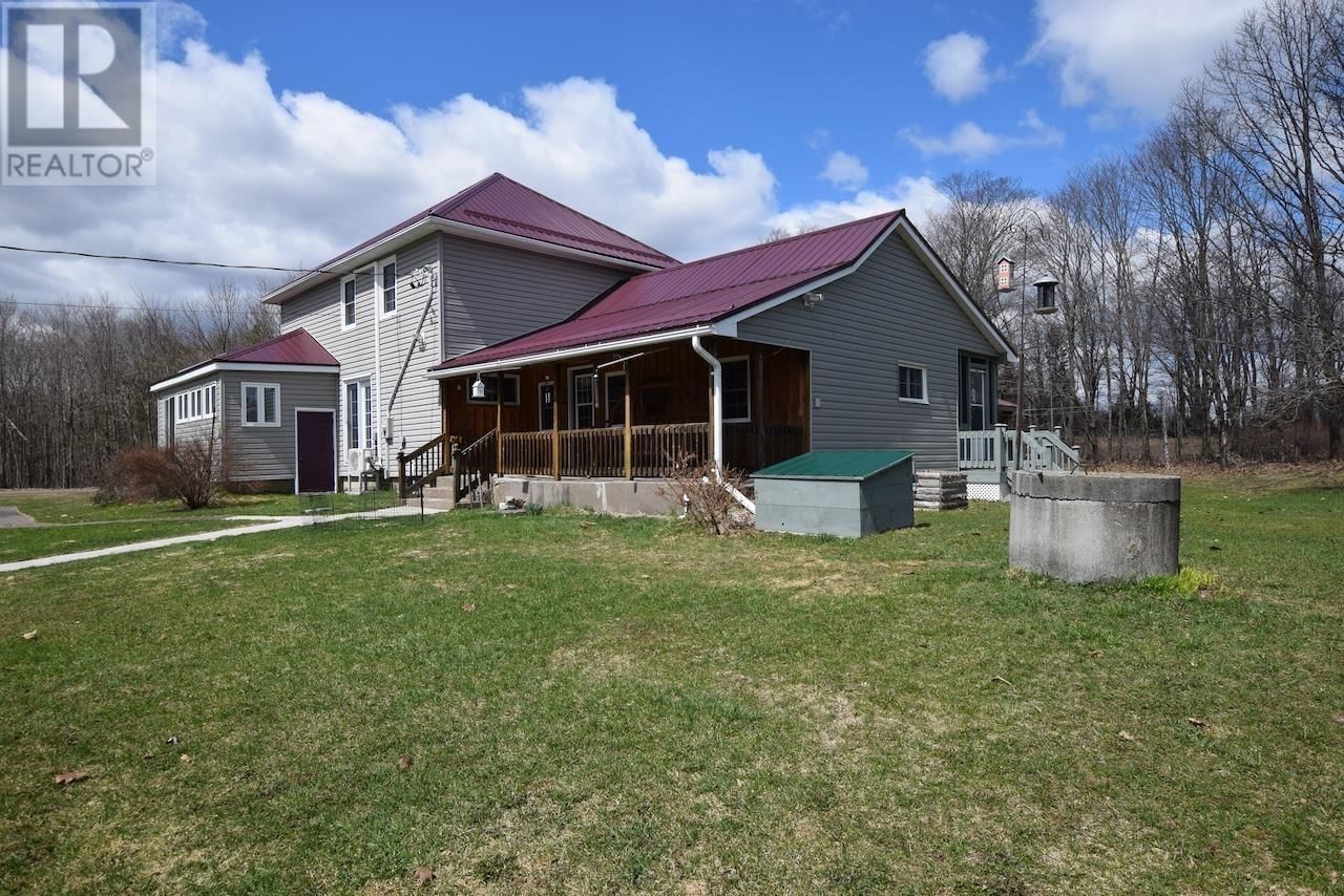446 CAMERON RD Image 39