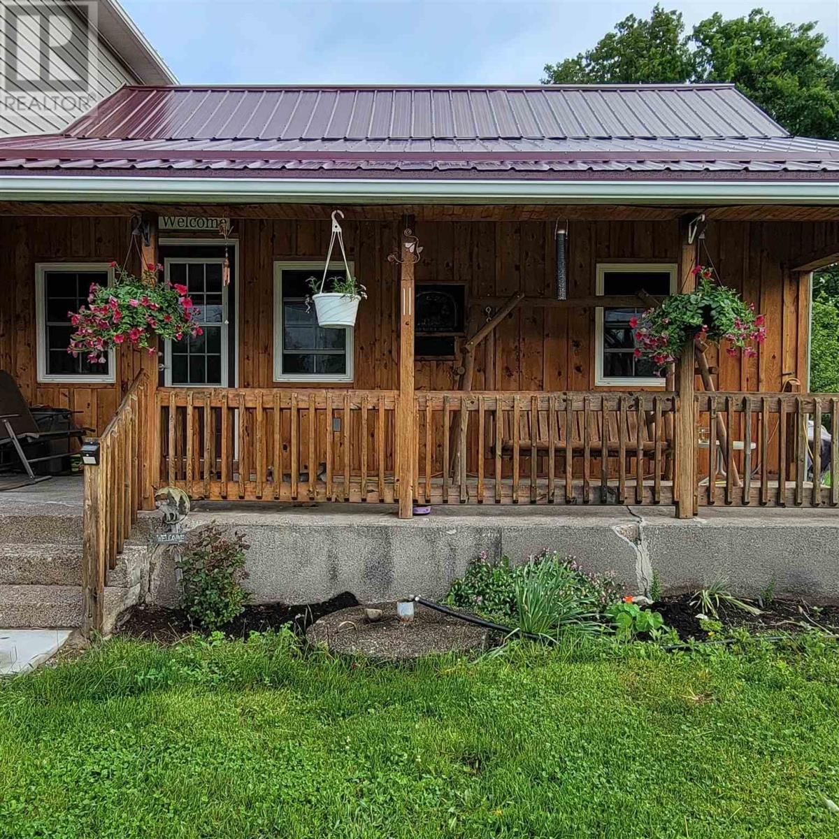446 CAMERON RD Image 4