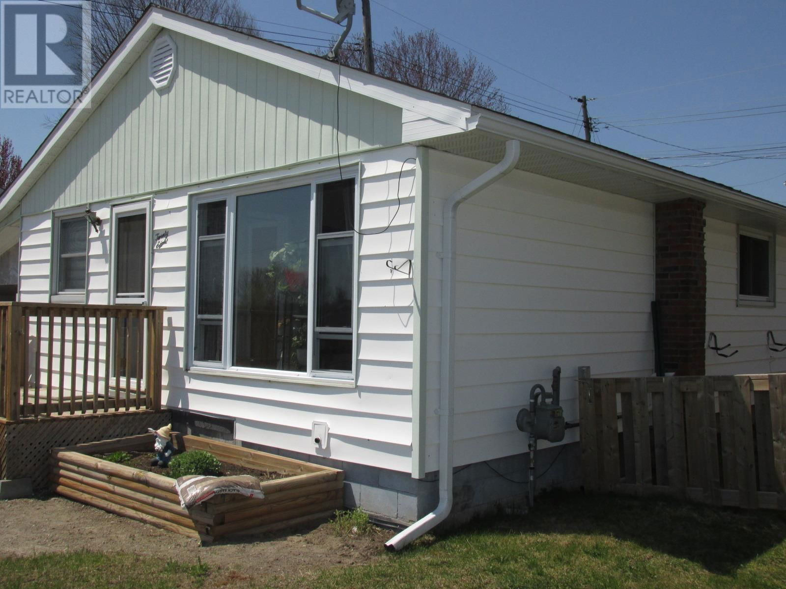 28 DENISON RD Image 1