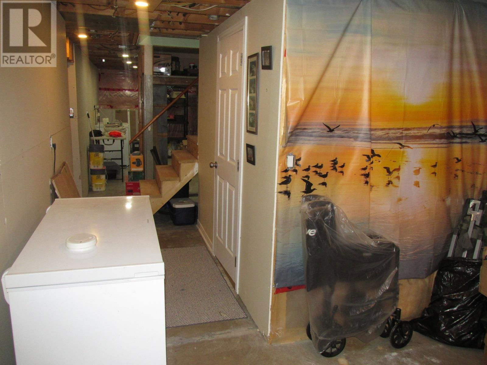 28 DENISON RD Image 21