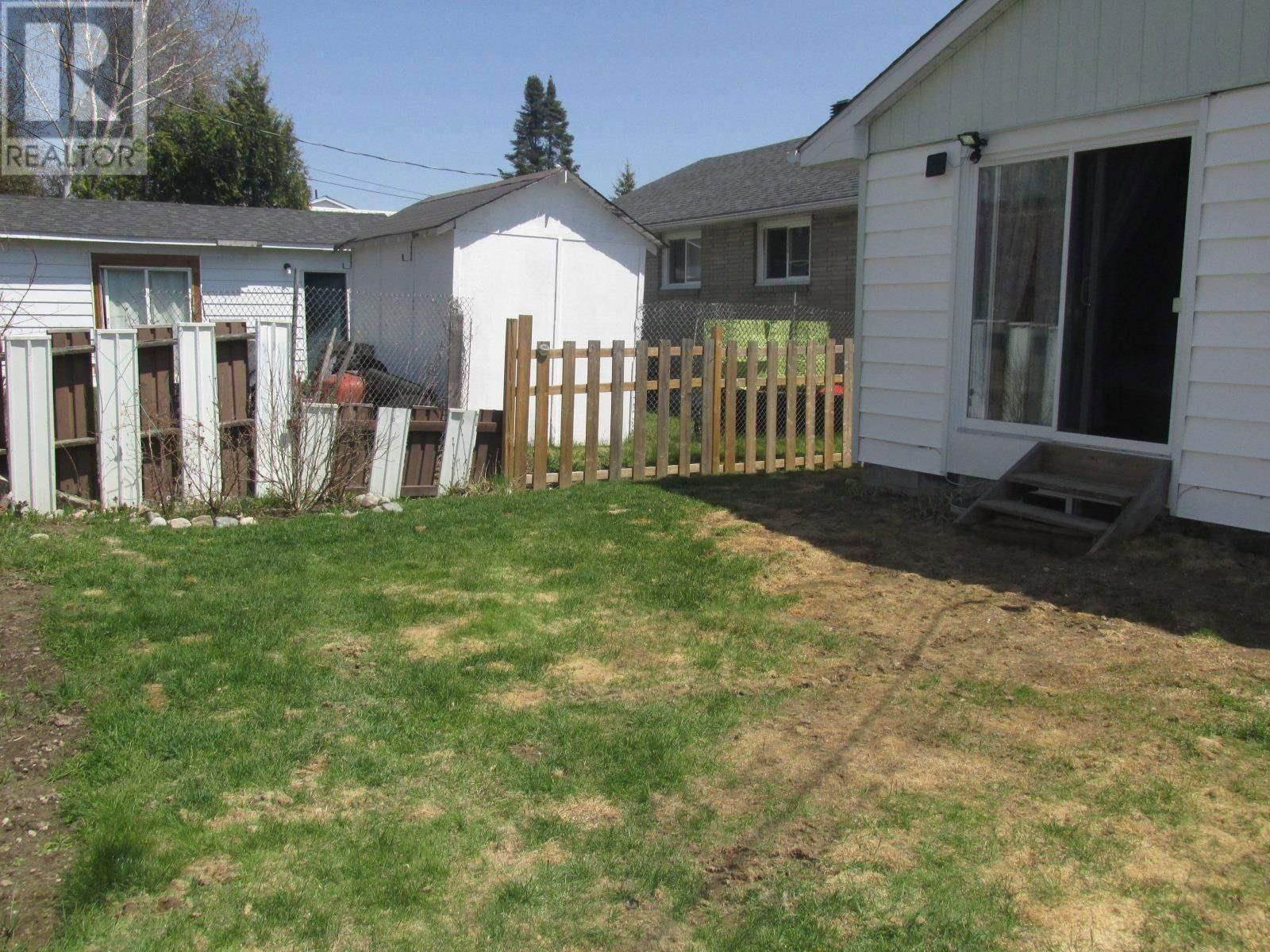 28 DENISON RD Image 29