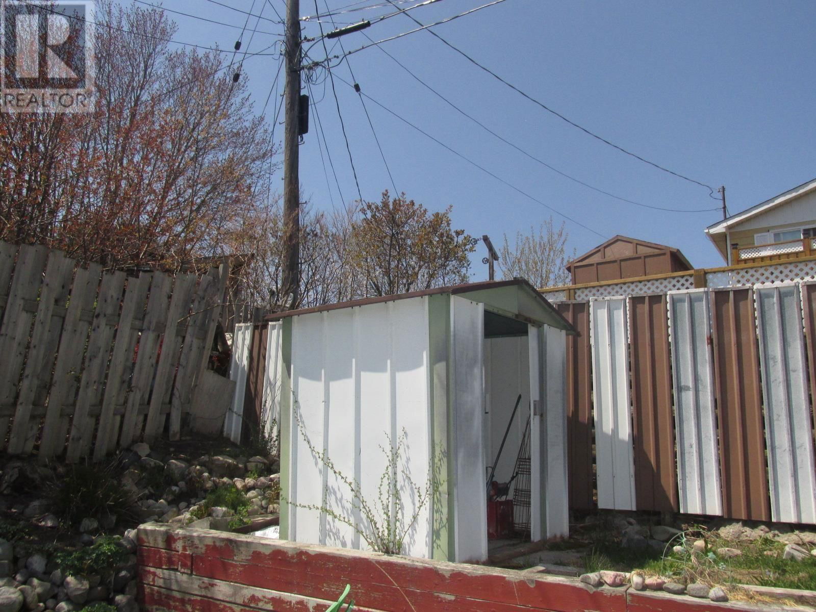 28 DENISON RD Image 31