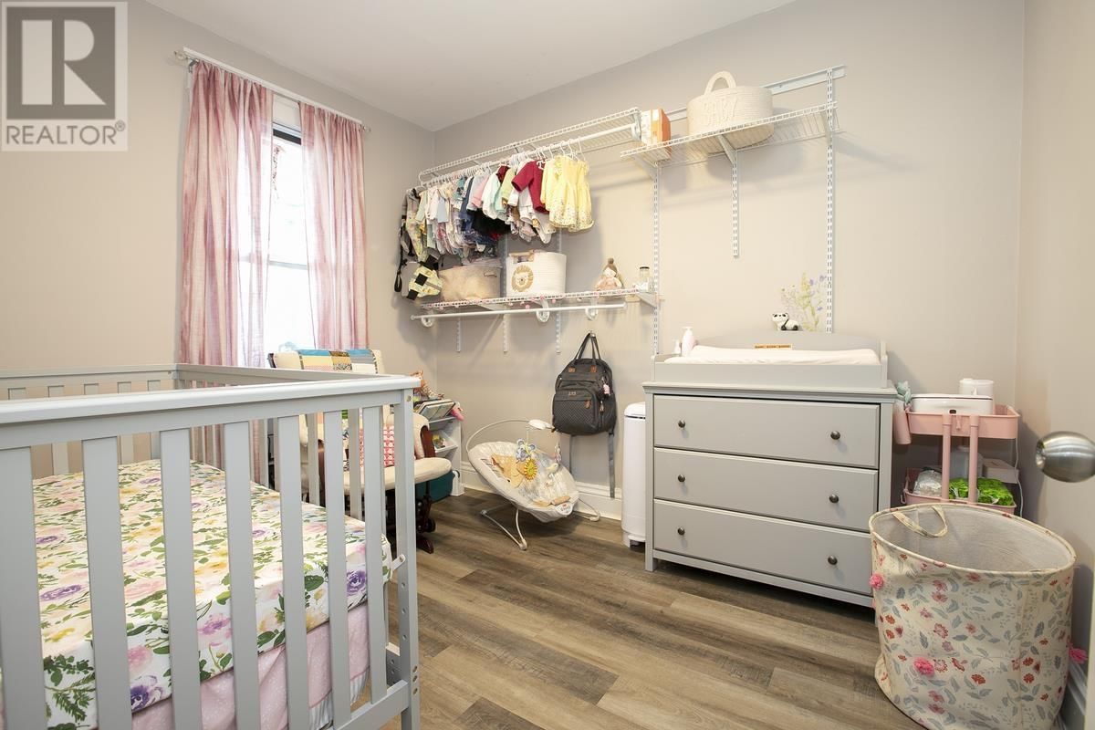 323 FARWELL TER Image 14