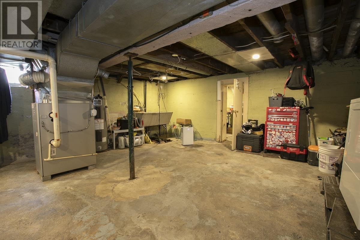 323 FARWELL TER Image 30