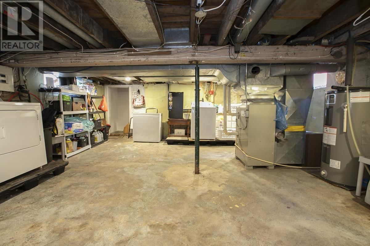 323 FARWELL TER Image 31