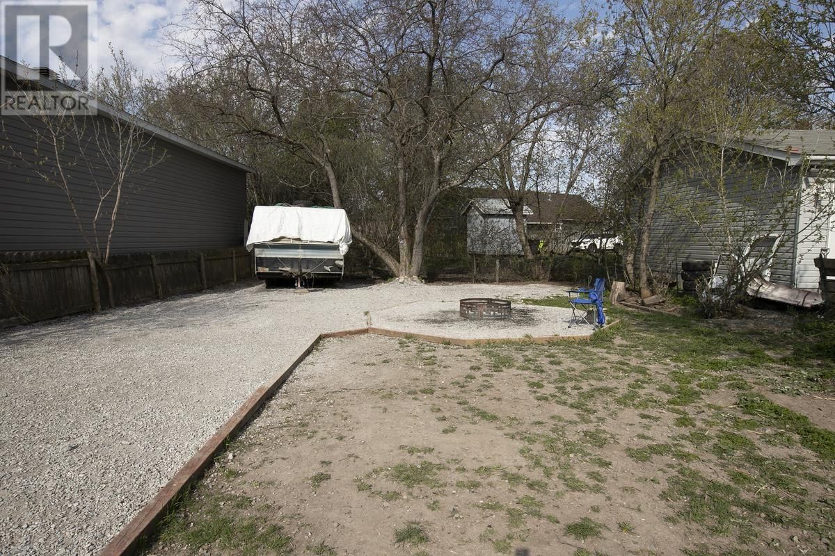 323 FARWELL TER Image 5