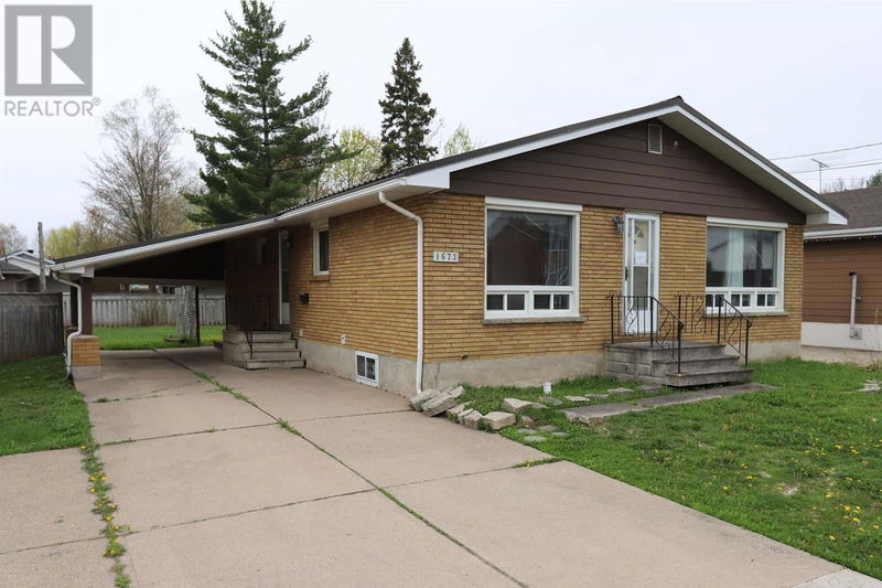 1673 Wellington St Sault Ste. Marie, Ontario