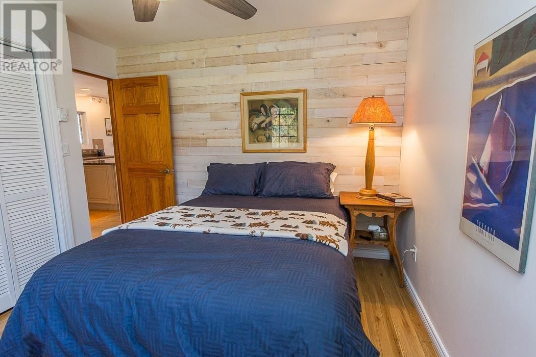 324 WALTONEN RD Image 18