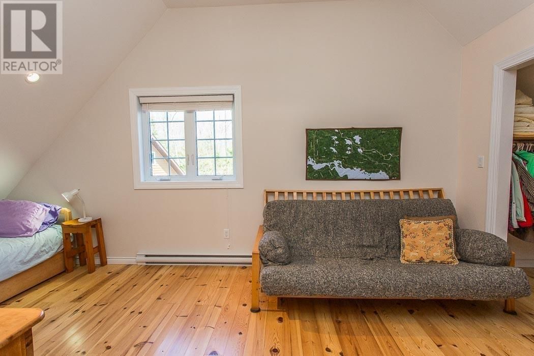 324 WALTONEN RD Image 46