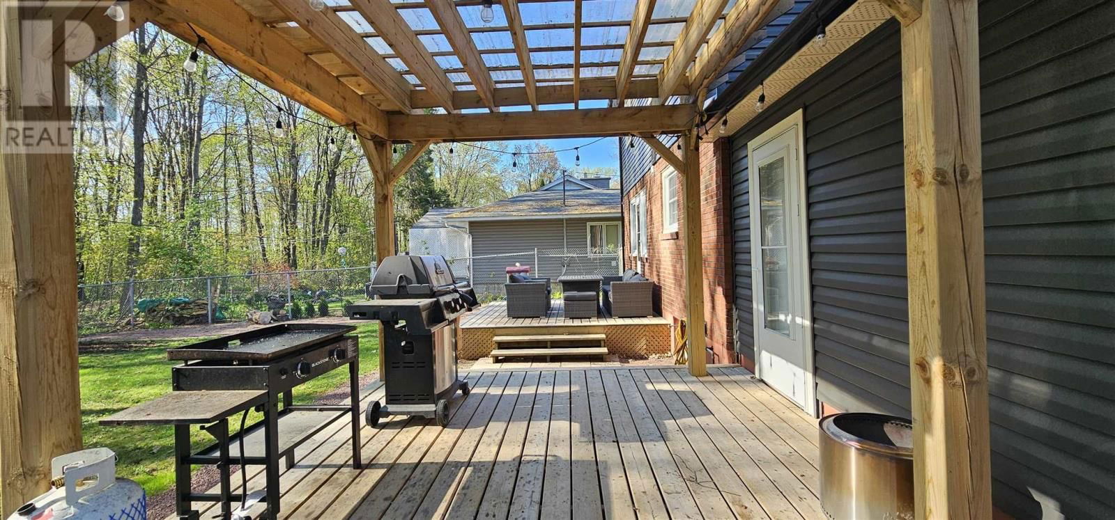 47 THORNELOE CRES Image 6