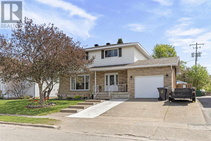 12 Huntington Pk Sault Ste. Marie, Ontario