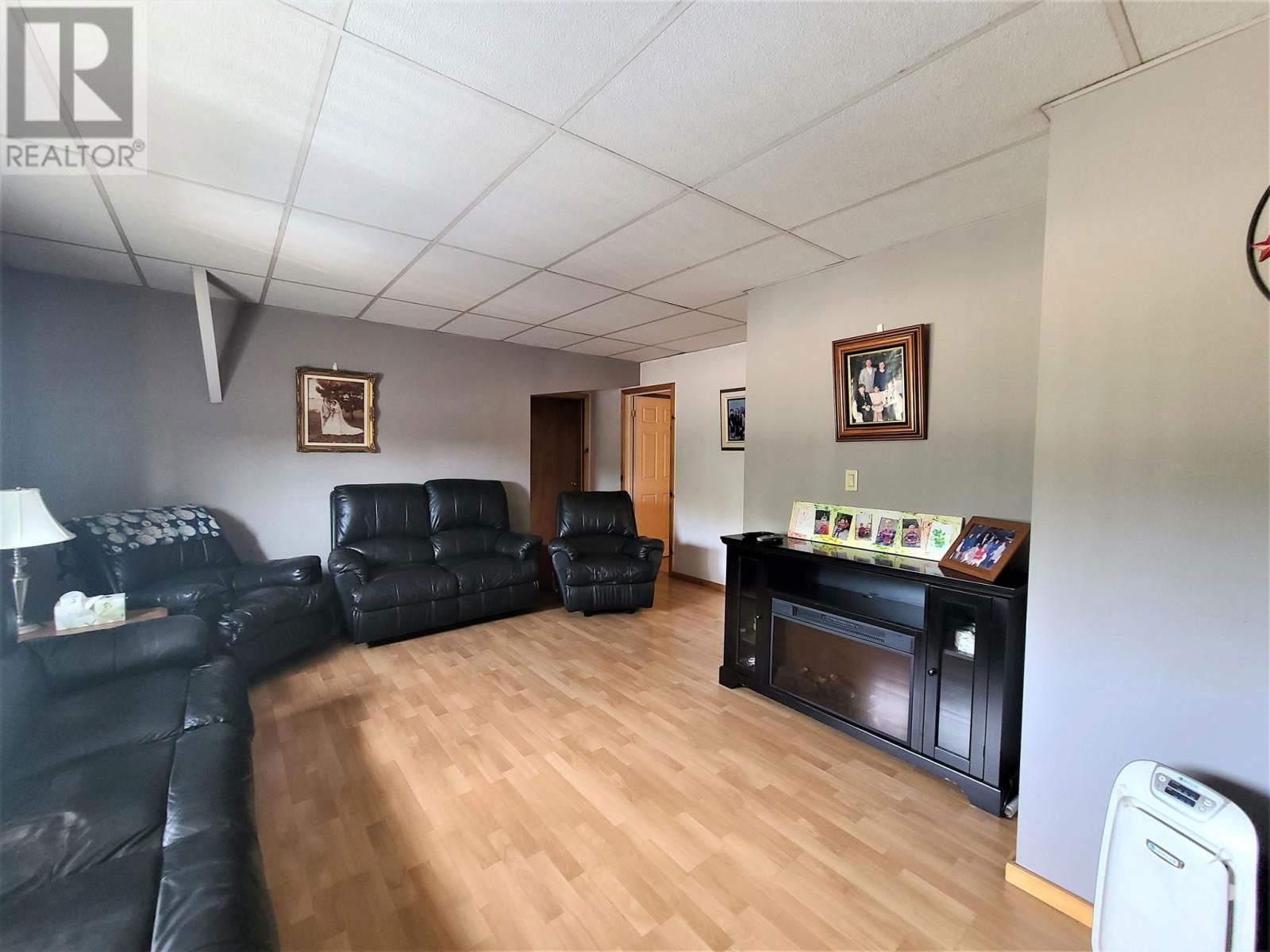 22644 17 HWY Image 11