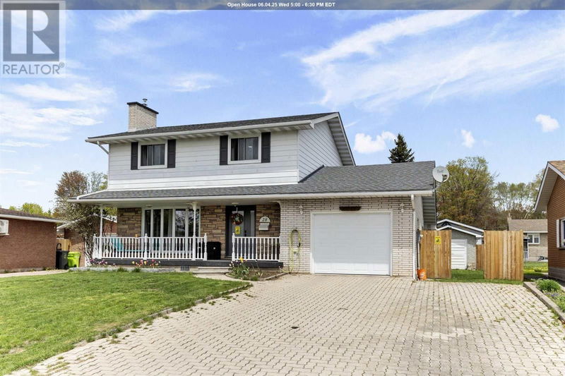 28 Woodhurst Dr Sault Ste. Marie, Ontario